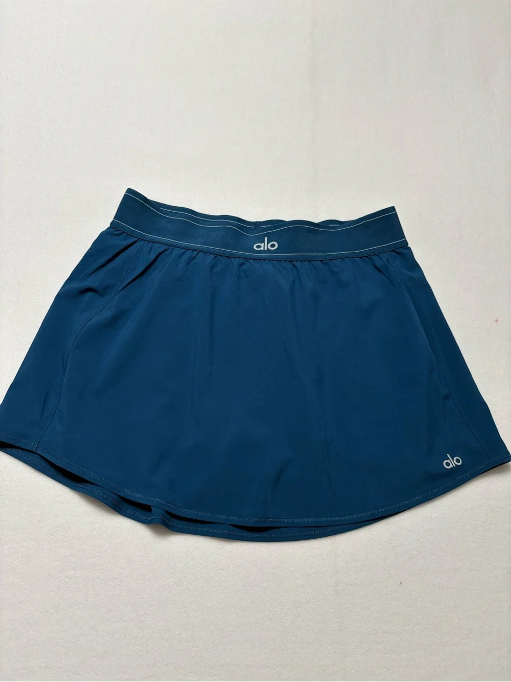 Alo Matchpoint Skirt in Eclipse size M - Picture 1 of 7